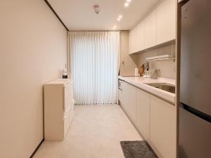 Gangnam, nonhyeon station Mono Stay, EV
