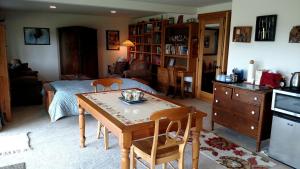 Modern Langley Retreat | Lake Access & Sleeps 8