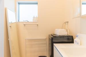 Direct Airport & Namba USJ Access Private Stay