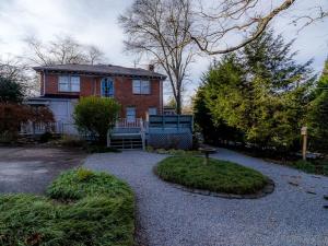 Luxury Retreat for Families | Pet Friendly | Sleeps 10 | 5BR