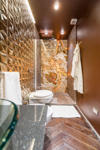 VIP Jacuzzi Suites