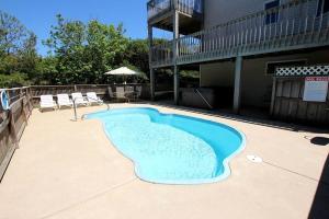Corolla Beach Escape | 4BR Home with Deck & Jacuzzi Tub