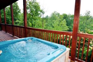 Beautiful Mountain Haven Cabin | Hot Tub, Foosball & Pool Table
