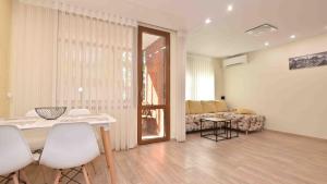 2BD Comfort apartment first floor