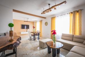 Villa Enigma