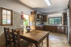 Villa Mangas by Villa Select