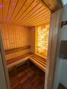 VIP Jacuzzi Suites