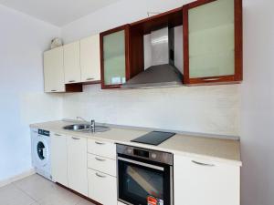 SUNNY HOUSE 201 One Bedroom Apartment