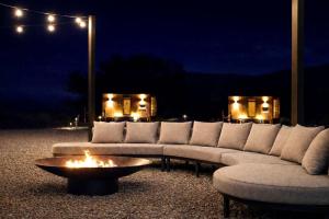Scandinavian-Inspired Desert Retreat with Mirrored Views | Near Torrey, Utah