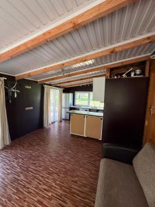 Razna Lake House