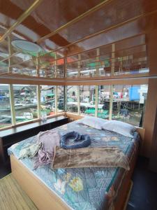 Orangutan Shankara Houseboat with 2 cabin