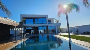 Villa Sarandë with Pool
