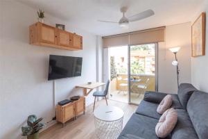 Cabopino Duplex, Swimming Pool, Beach 5min away, Chill out terrace and High-speed WiFi