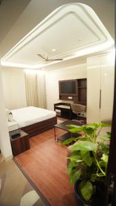 QuickIn Stayz Near Paras Hospital Golf Course Rd Sector 43 Gurgaon