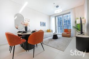 Skyline-View 2BR Linked to Dubai Mall Downtown
