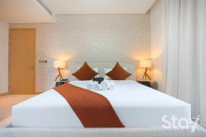 Skyline-View 2BR Linked to Dubai Mall Downtown