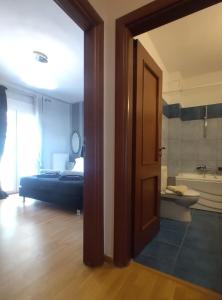 Charming 2BR Maisonette Near Sandy Beaches