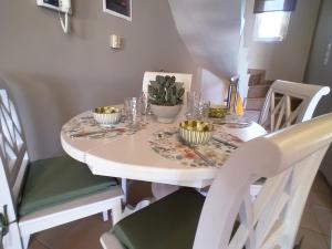 Charming 2BR Maisonette Near Sandy Beaches