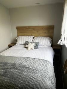 Charlies Lookout, spacious caravan - sleeps 6