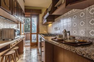 Cantore, Cortina by Short Holidays