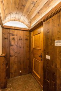 Cantore, Cortina by Short Holidays