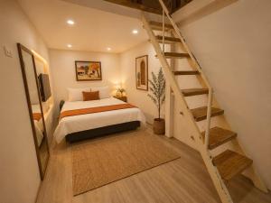 Old Quarter Artist House 5BR Perfect for Groups