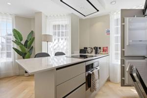 Cheyne Riverwood l Luxury Chelsea Retreat for Business and Leisure stays with Thames Views