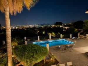 Villa with private pool & outdoor kitchen
