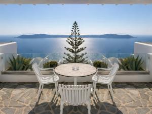 Santorini Theasis Suites