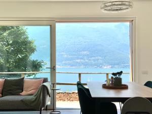 Elegant Villa Vladi with Panoramic Lake Como Views