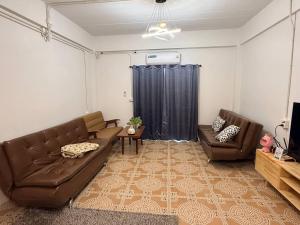 Entire 2nd floor- 2Min Walk to Dongtan Beach