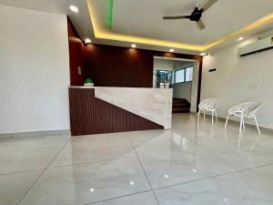 Hotel Channo Residency