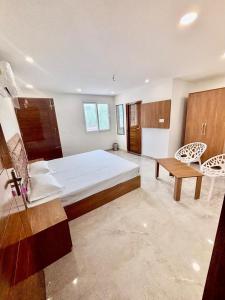 Hotel Channo Residency