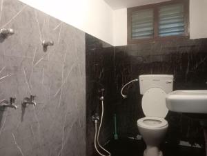 Boho 2BHK 2 km Rock Beack to 2km WhiteTown