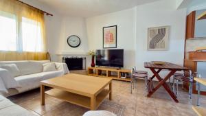 Anemos Seaside by Horizon Homes