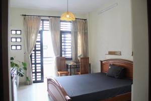 TALK Inn Saigon