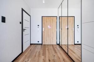 Dębowa Pleasant Studios by BookingHost
