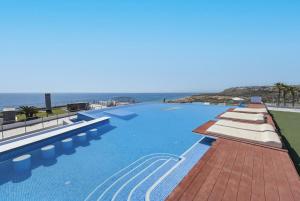 Ocean View Apartment by PORT Holiday Rental