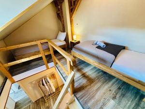 AyCatcherHomes - Mira I Old Town I 3BR Loft I 9 Guests
