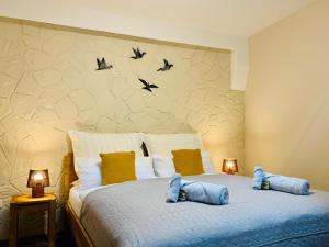 AyCatcherHomes - Mira I Old Town I 3BR Loft I 9 Guests