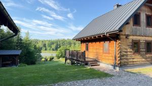 Dom Mazurski Raj - 4 sypialnie, prywatny pomost, tradycyjna balia, sauna, widok na jezioro