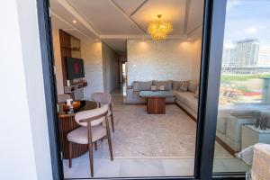Luxurious three bedroom Apartment with Private Pool, Terraces and Parking in Prestigious Coral Towers