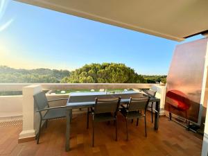 PGH N64 - Piscine, Vue mer, Parking