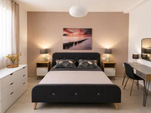 Panorama house with Private Garden & Jacuzzi two units