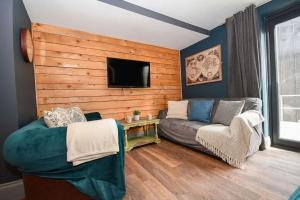 Budget 8 Bedroom Modern Apartment in Headingley