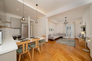 Prime 3BR Pangrati - Steps to Stadium by TwentyTwo