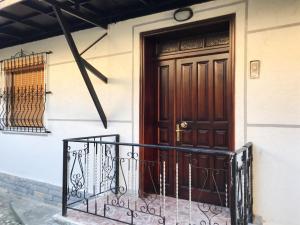 Spacious house in Berat with secure parking.