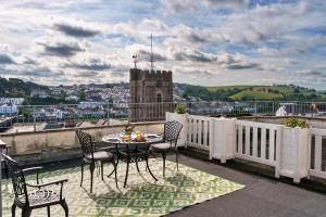 Finest Retreats - Curricle