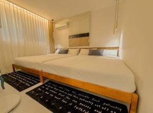 Gangnam,5-minute walk from Seonjeongneung Station,located in Nonhyeon,4 people,Apgujeong, Itaewon
