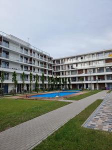 Apartament Harmonia z basenem by Holiday Park & Apartments, Ku Morzu